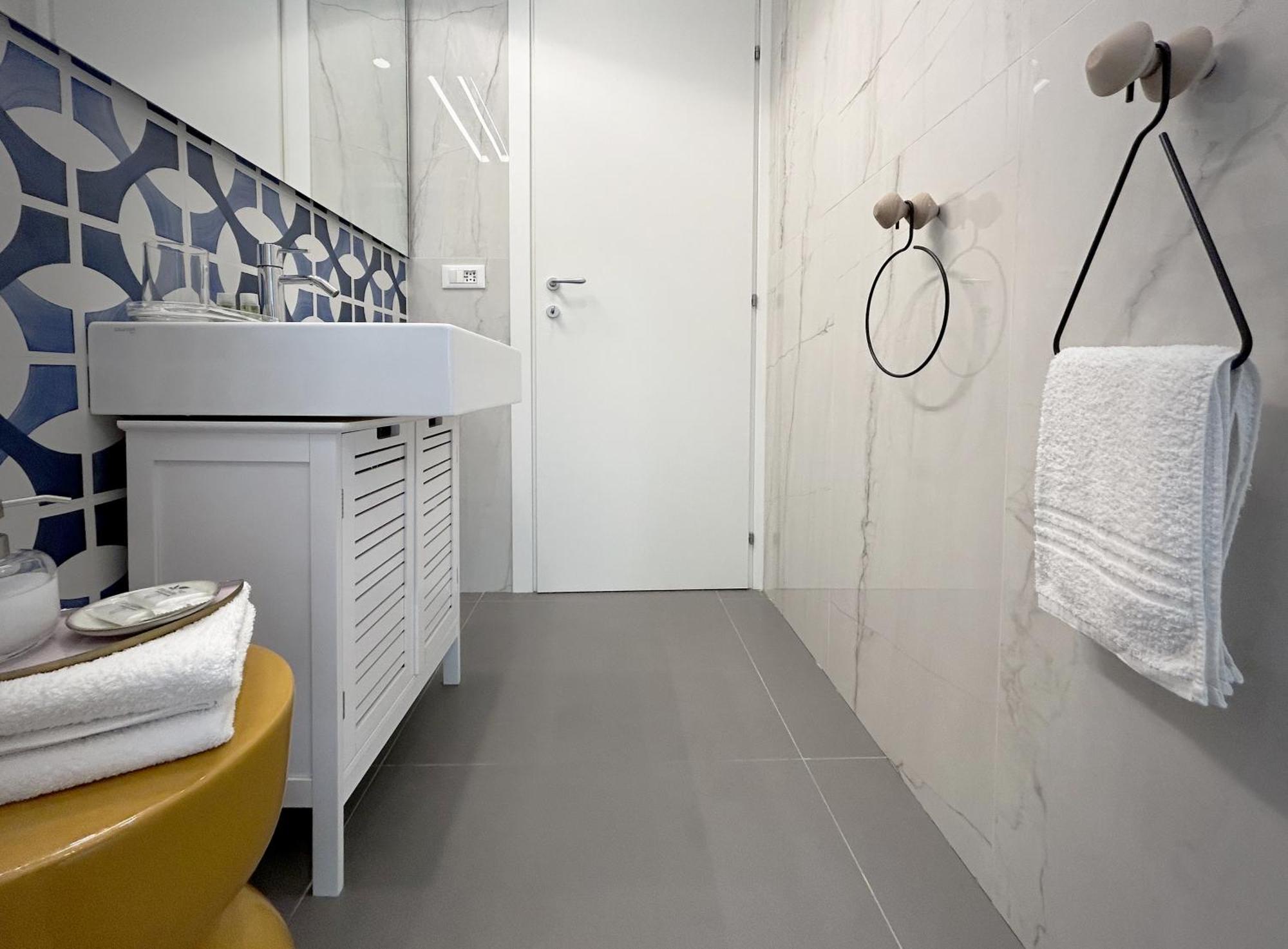 L'Isola Di Bar Apartment Специя Екстериор снимка
